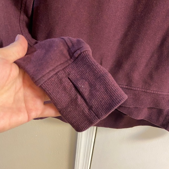 Lululemon Athletica Burgundy Turtleneck Sweatshirt Sz 8 - Picture 5 of 7